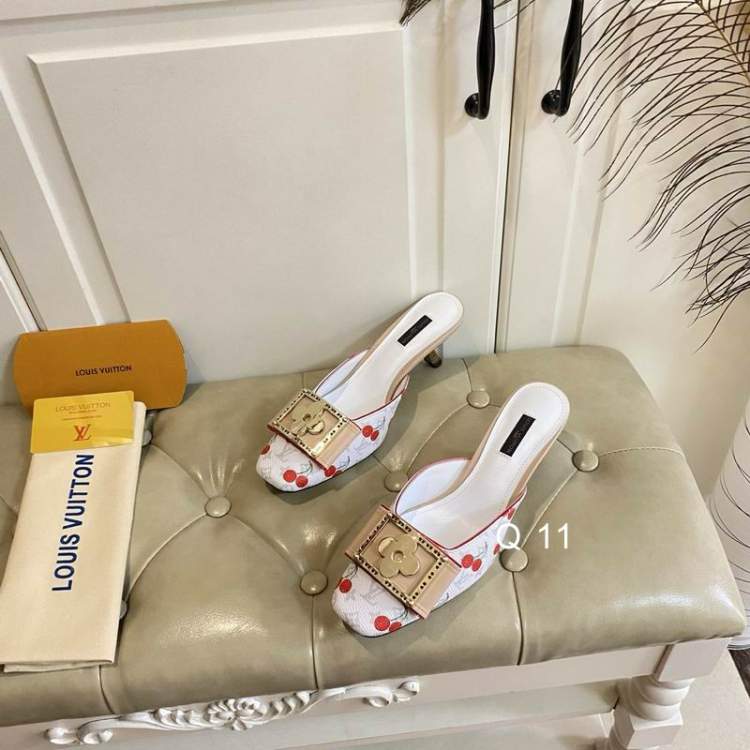 Picture of Louis Vuitton Shoes _SKULVsz35-40Y070312527